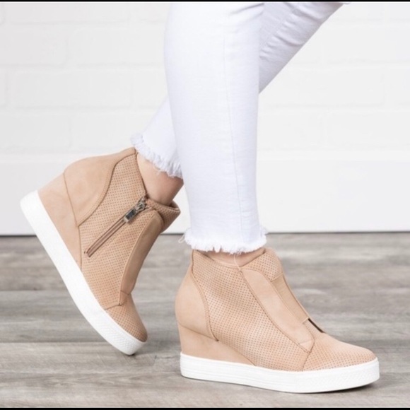 LAST PAIR! New! Wedge Sneakers in Blush and White - Picture 2 of 5